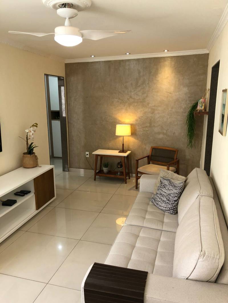 Apartamento à venda com 2 quartos, 60m² - Foto 1