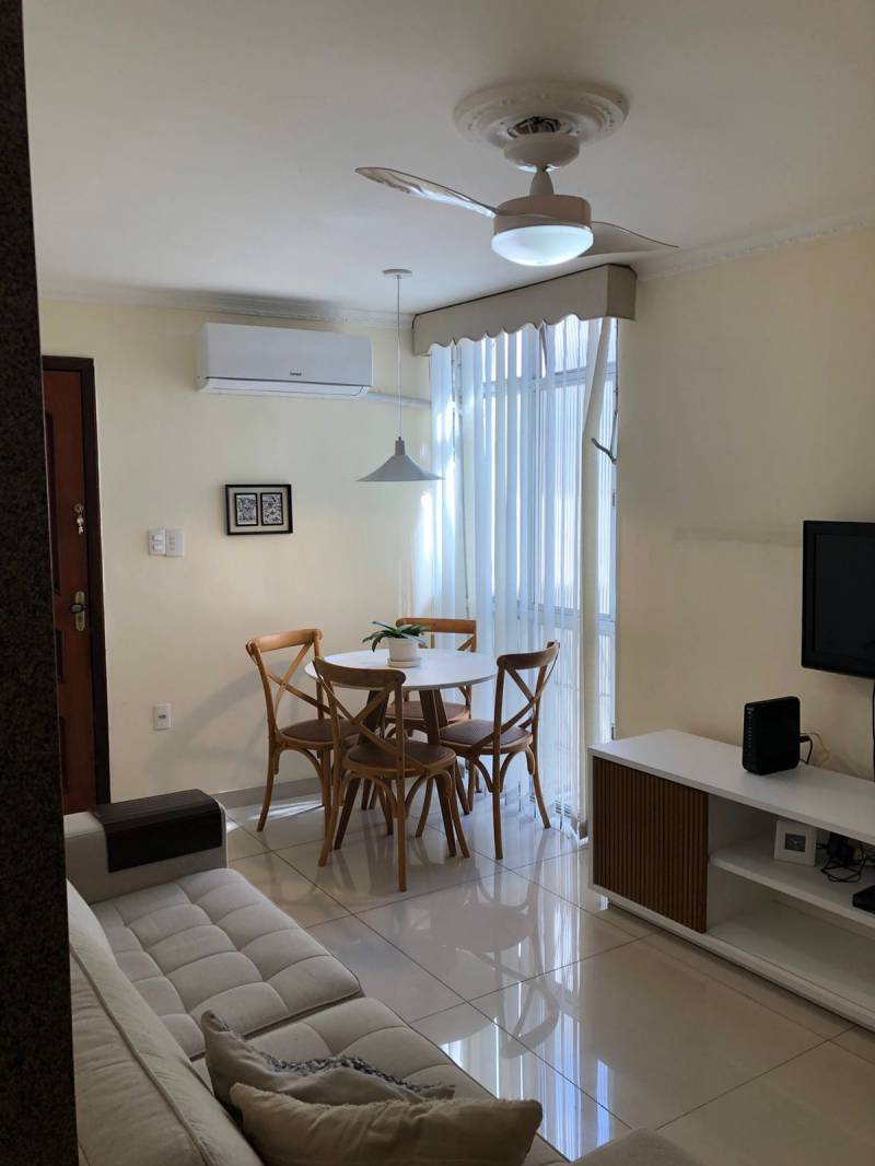 Apartamento à venda com 2 quartos, 60m² - Foto 2