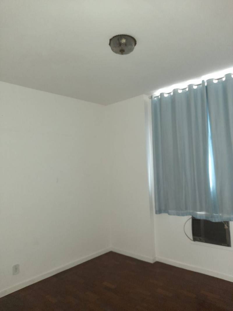 Apartamento à venda com 2 quartos, 80m² - Foto 17