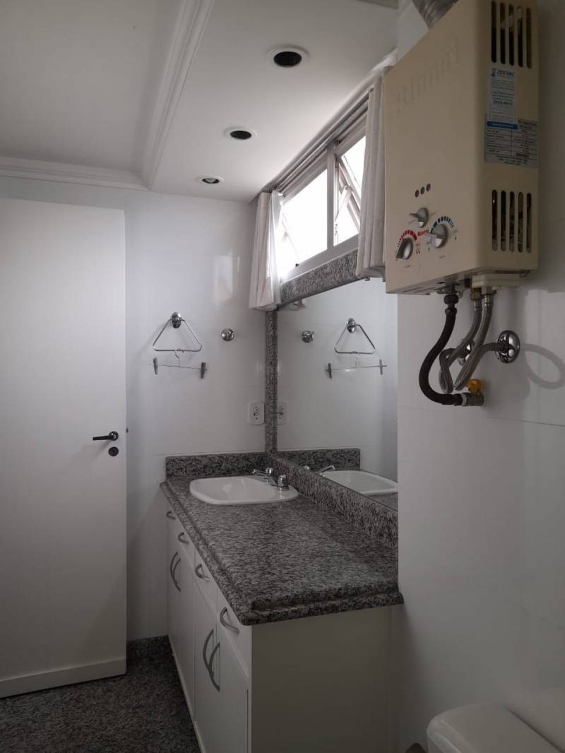 Apartamento à venda com 2 quartos, 80m² - Foto 18