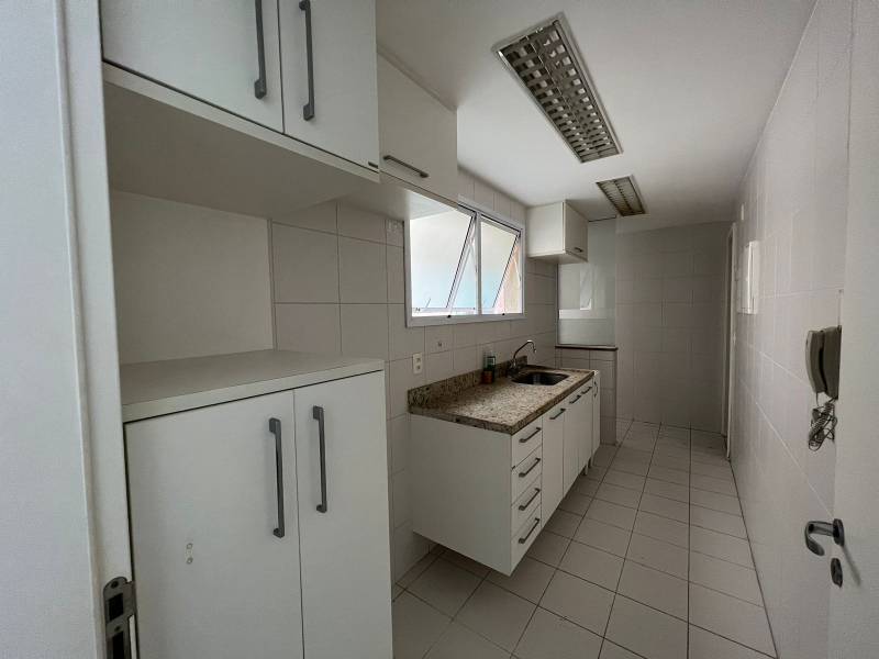 Apartamento à venda com 3 quartos, 110m² - Foto 9