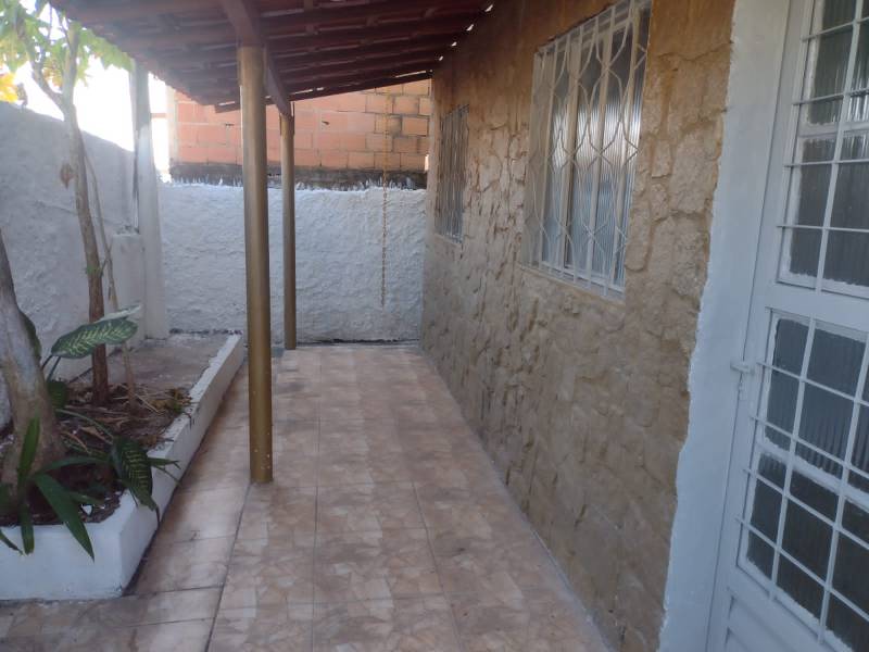 Casa à venda com 3 quartos, 90m² - Foto 11