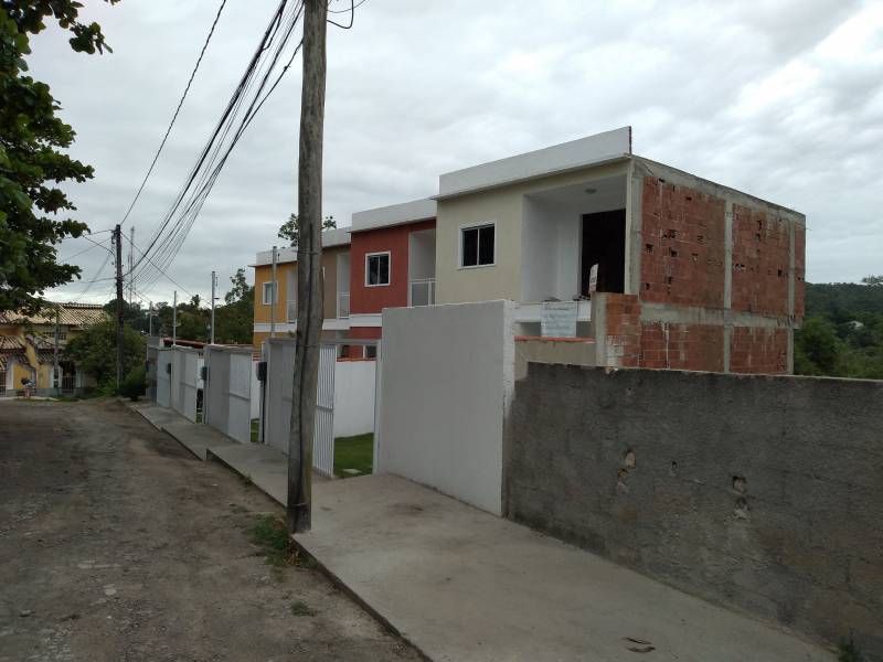 Casa à venda com 3 quartos, 98m² - Foto 10