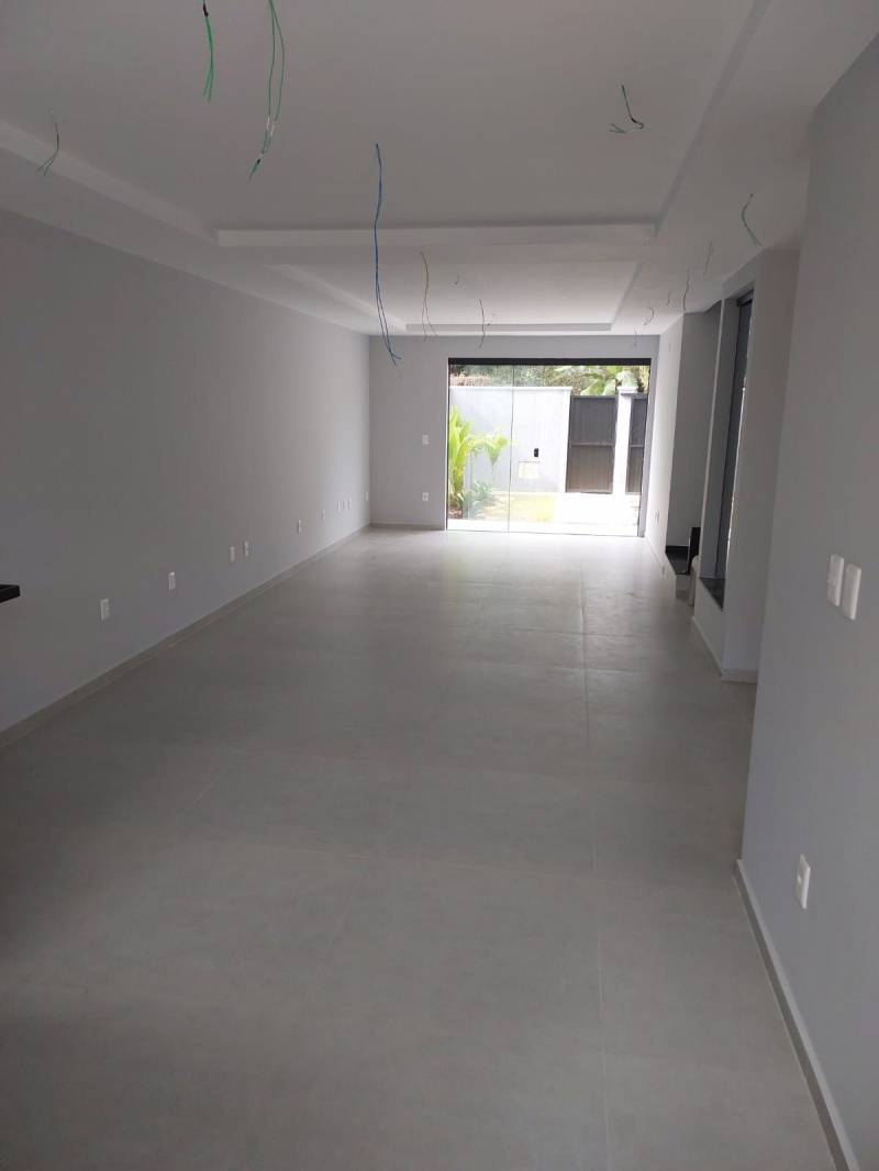 Casa à venda com 4 quartos, 137m² - Foto 6