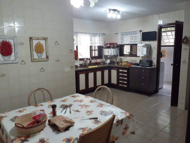 Casa de Condomínio à venda com 4 quartos, 300m² - Foto 9