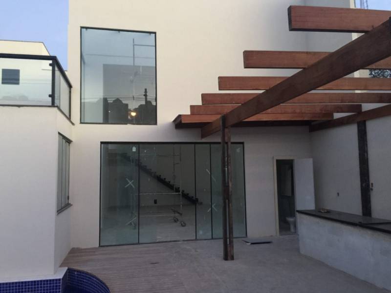 Casa de Condomínio à venda com 4 quartos, 380m² - Foto 19