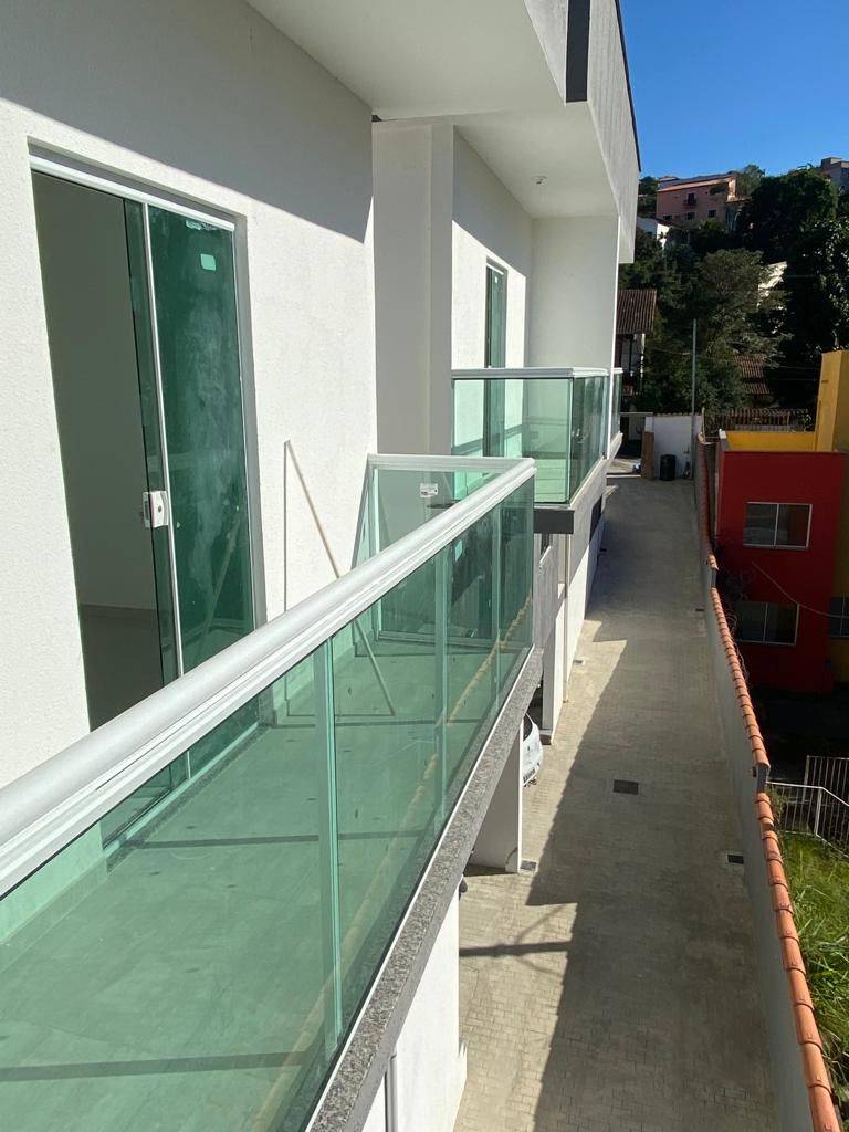 Casa à venda com 2 quartos, 80m² - Foto 12